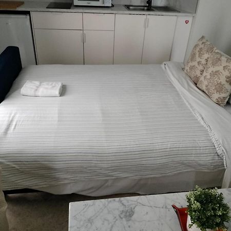 Petit Sagasta Apartamentos-Sagasta Севилья Экстерьер фото